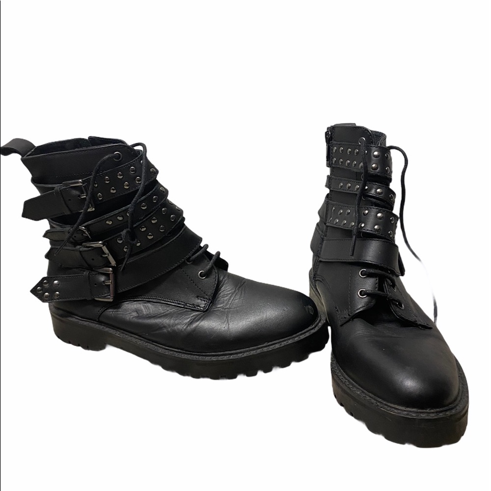 🖤Black buckle boots🖤